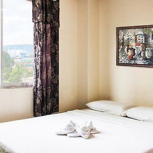 Budget King Room